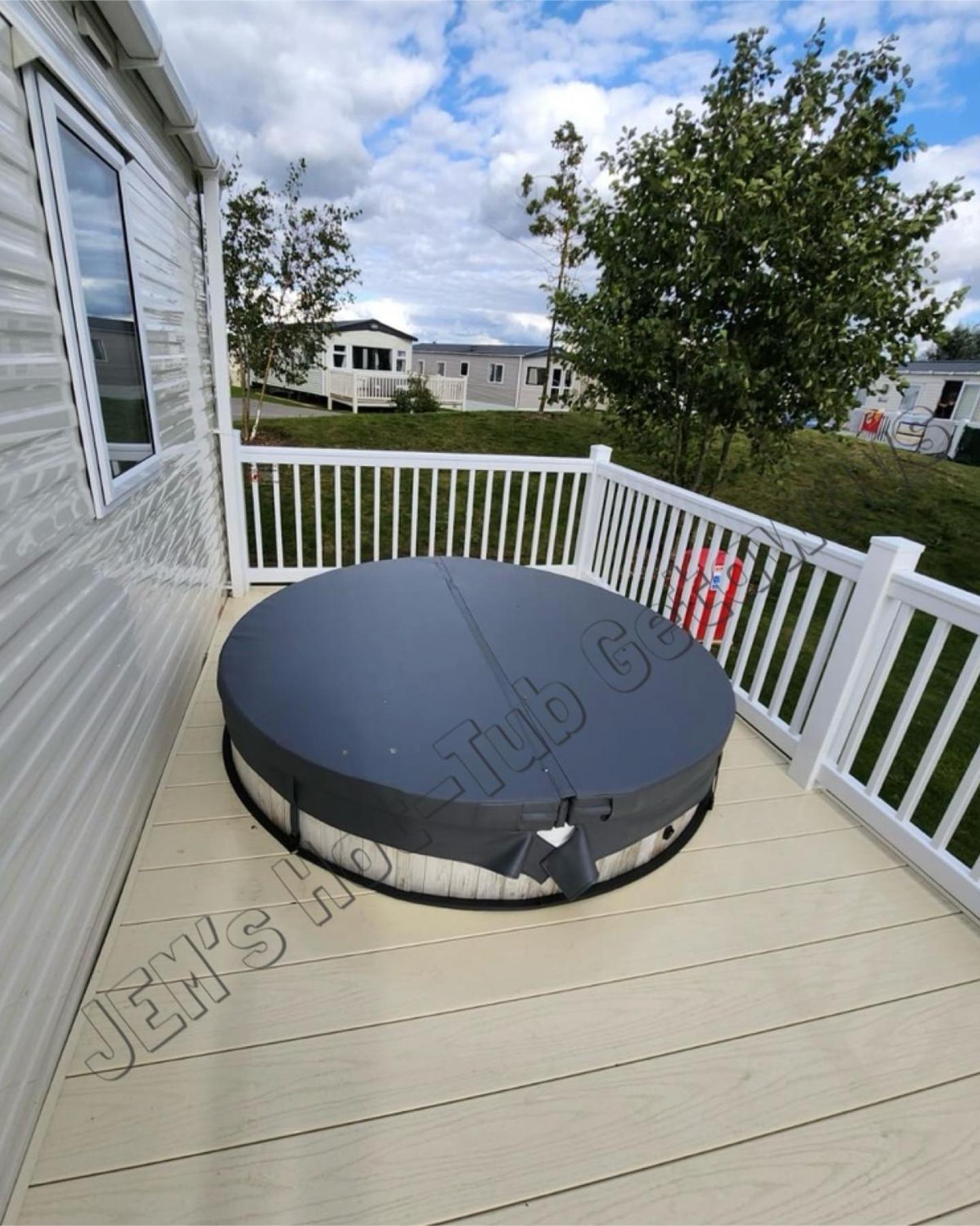 Holiday home Jems Hot-tub Getaways 6 Berth At Lakes